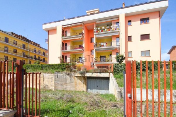 locale di sgombero in vendita a L'Aquila