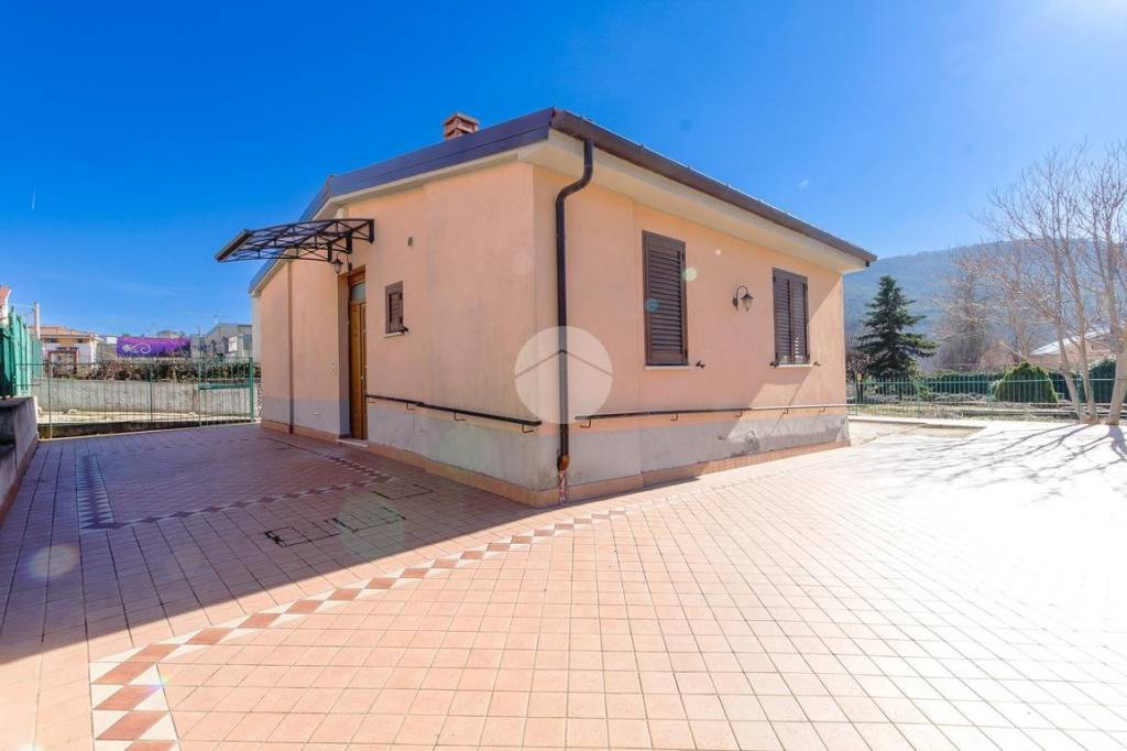 appartamento in vendita a L'Aquila in zona Centro Città