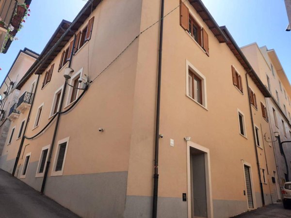 appartamento in vendita a L'Aquila in zona Centro Città
