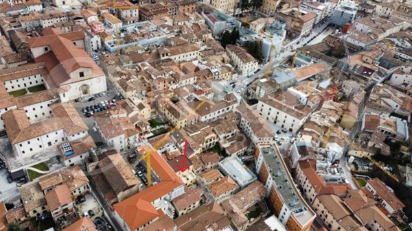 appartamento in vendita a L'Aquila in zona Centro Città