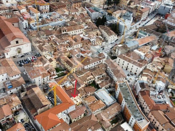 appartamento in vendita a L'Aquila in zona Centro Città