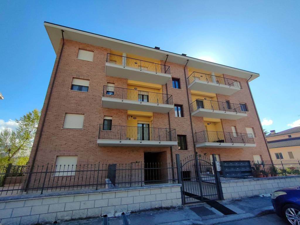 appartamento in vendita a L'Aquila in zona Pettino