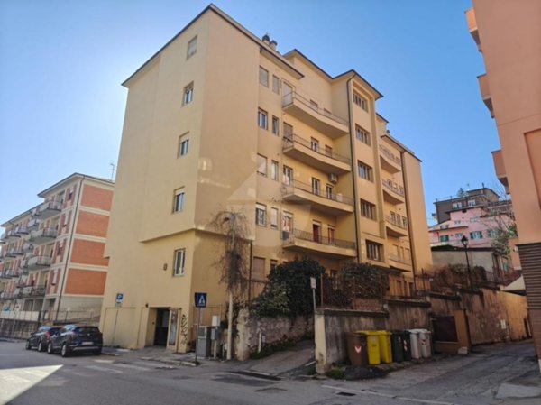appartamento in vendita a L'Aquila in zona Via Strinella