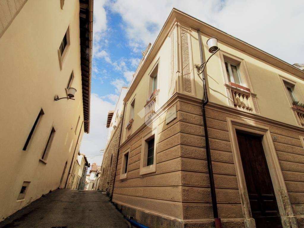 appartamento in vendita a L'Aquila in zona Centro Città