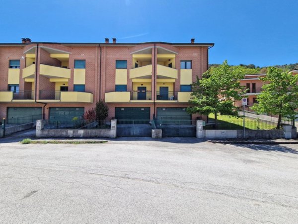 casa indipendente in vendita a L'Aquila in zona Pianola