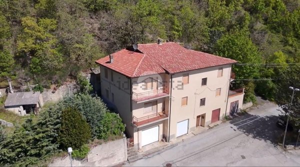 appartamento in vendita a L'Aquila in zona Preturo