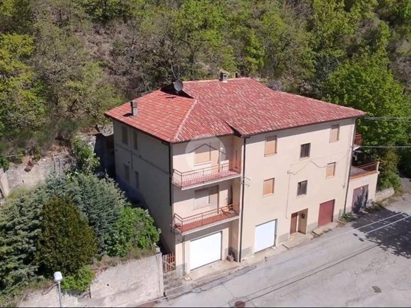 appartamento in vendita a L'Aquila in zona Preturo