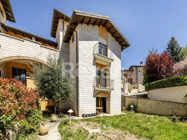 casa indipendente in vendita a L'Aquila in zona Monticchio/frazione Bagno