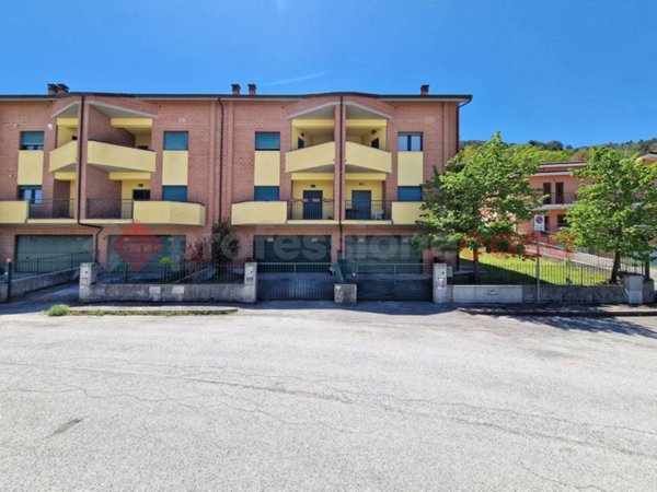 casa indipendente in vendita a L'Aquila in zona Pianola