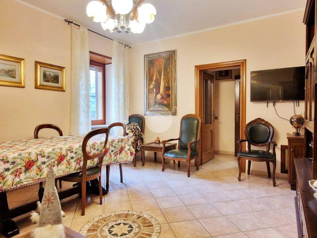 casa semindipendente in vendita a L'Aquila in zona Torrione