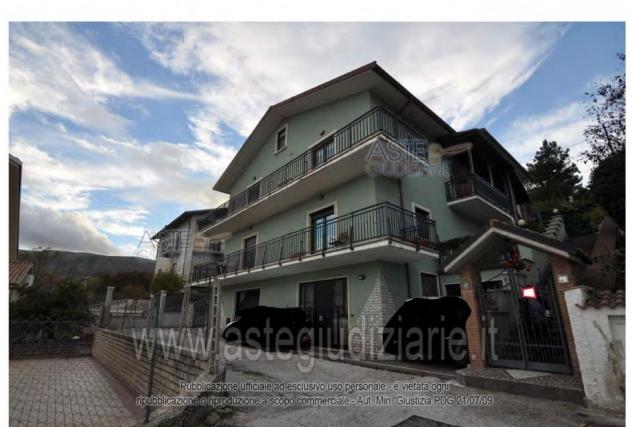 casa indipendente in vendita a L'Aquila in zona Poggio di Roio
