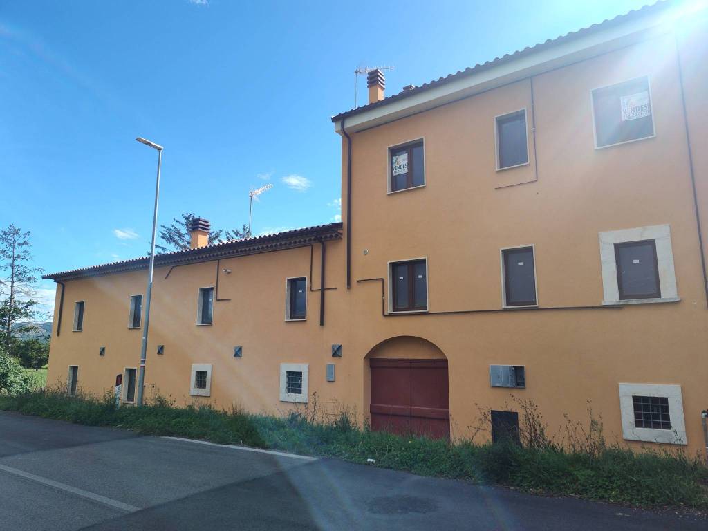 appartamento in vendita a L'Aquila in zona Pianola