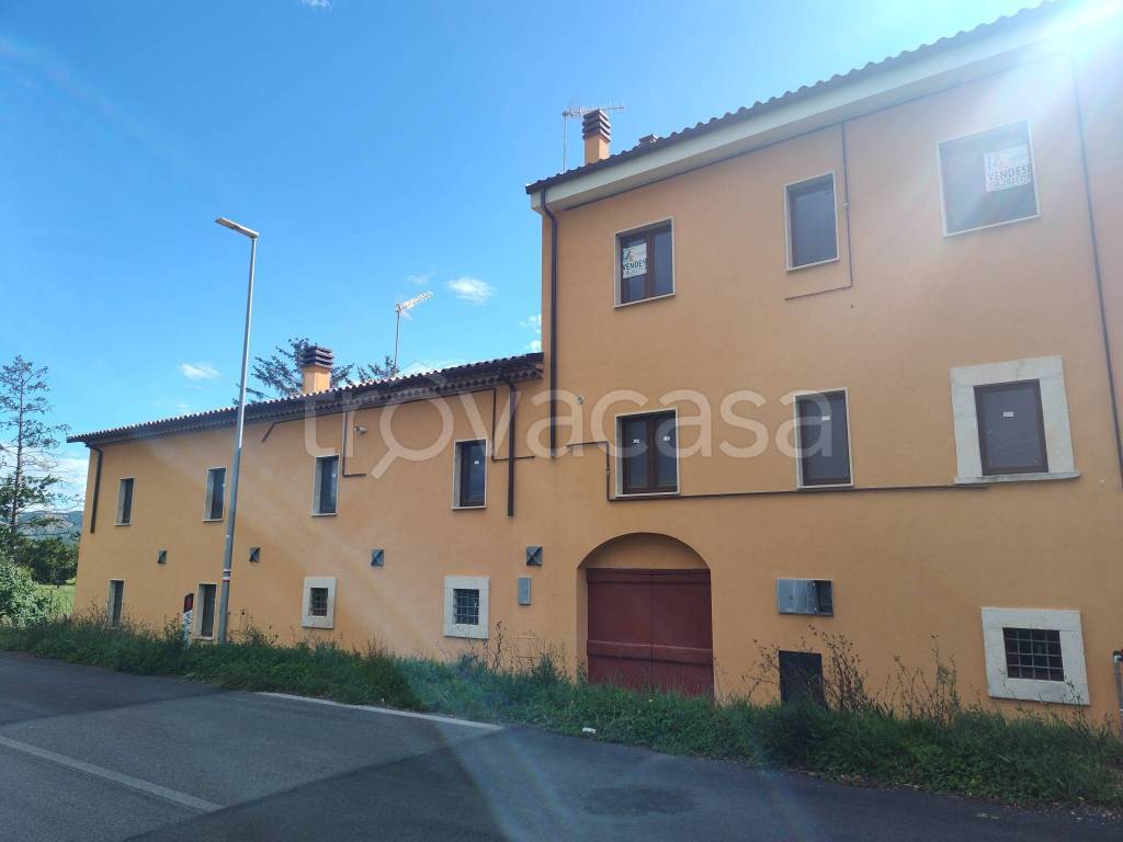 appartamento in vendita a L'Aquila in zona Pianola