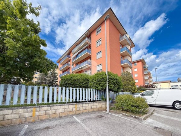 appartamento in vendita a L'Aquila in zona San Sisto