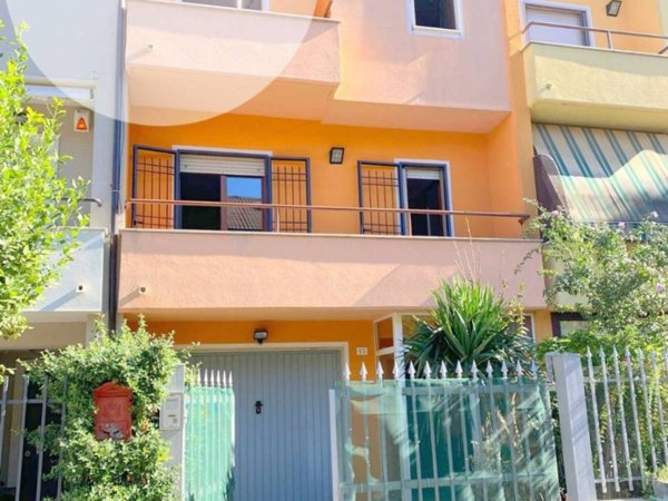 casa indipendente in vendita a L'Aquila in zona Palombara