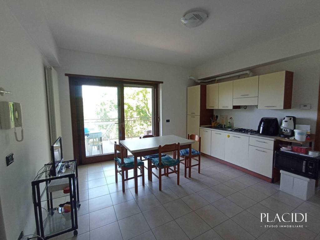 appartamento in vendita a L'Aquila in zona Pettino