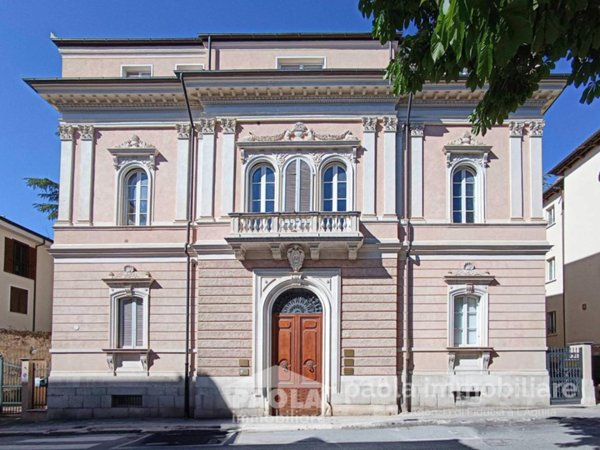appartamento in vendita a L'Aquila in zona Centro Città