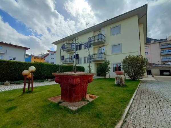 appartamento in vendita a L'Aquila in zona Pianola