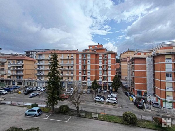 appartamento in vendita a L'Aquila in zona Centro Città