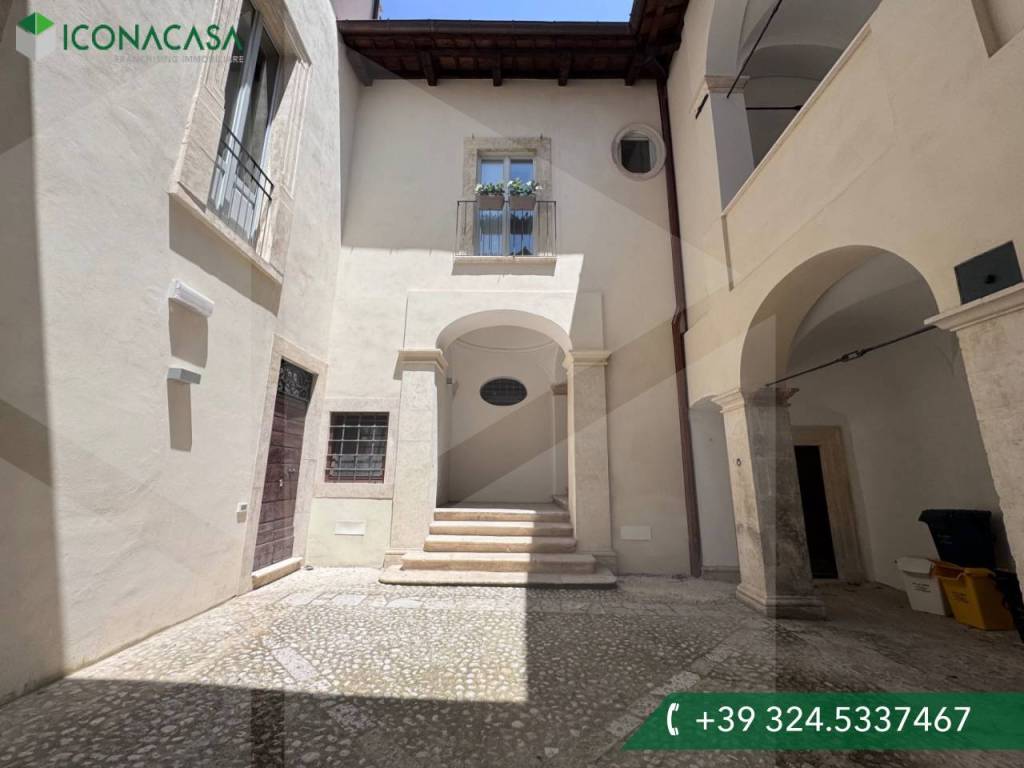 appartamento in vendita a L'Aquila in zona Centro Città