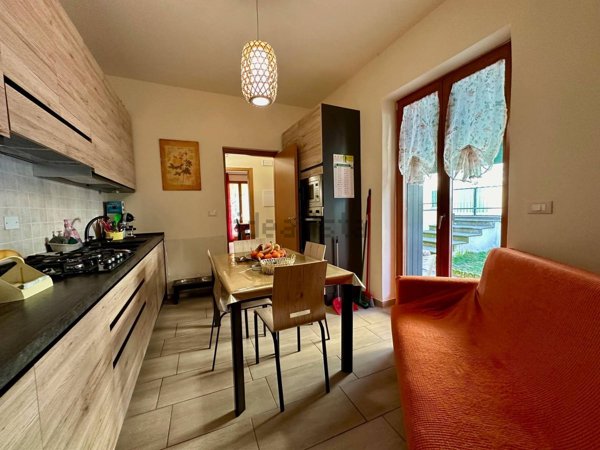 casa indipendente in vendita a L'Aquila in zona San Sisto