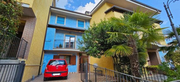 casa indipendente in vendita a L'Aquila in zona San Giuliano