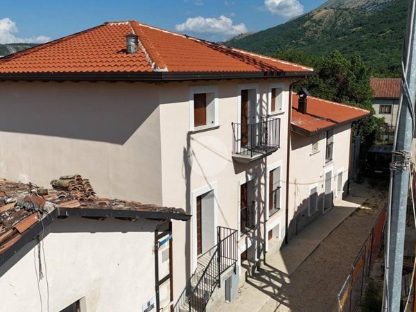 appartamento in vendita a L'Aquila in zona Pianola