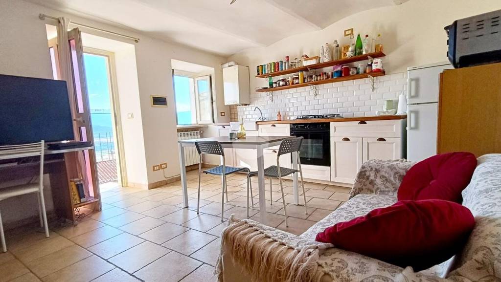 appartamento in vendita a L'Aquila in zona Pianola