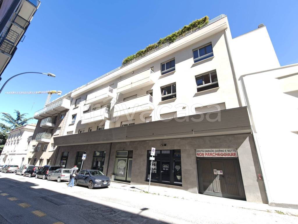 appartamento in vendita a L'Aquila in zona Centro Città
