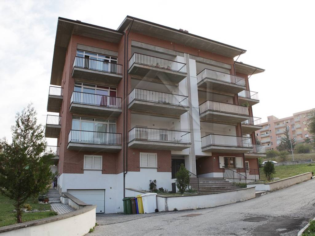 appartamento in vendita a L'Aquila in zona San Sisto