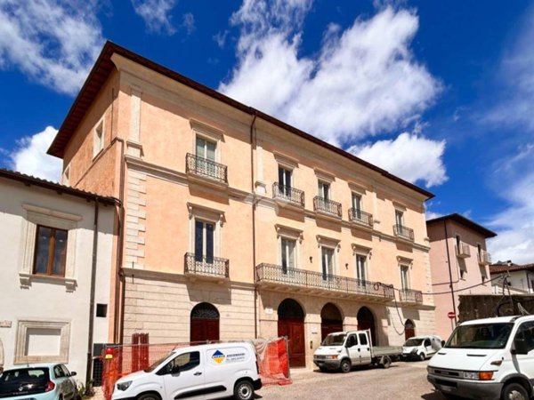 appartamento in vendita a L'Aquila in zona Centro Città