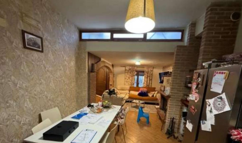 casa indipendente in vendita a L'Aquila in zona Sassa