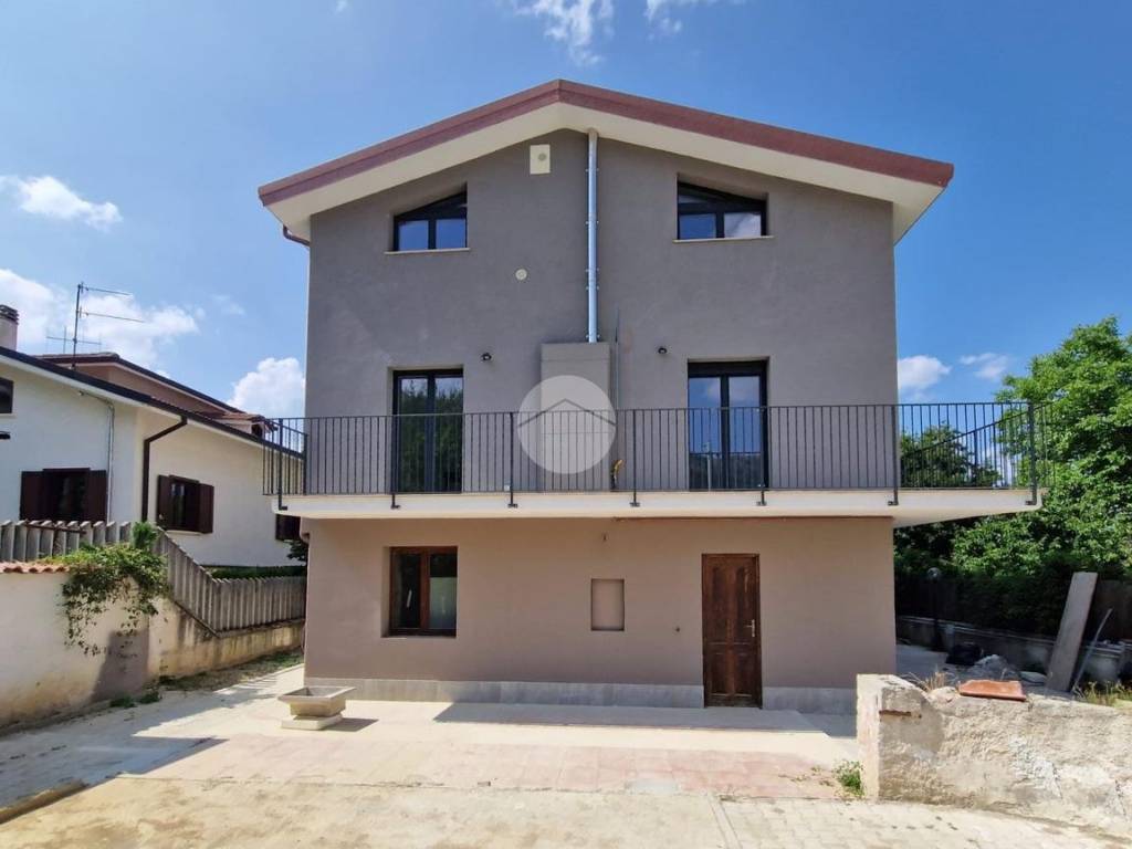 appartamento in vendita a L'Aquila in zona Pianola