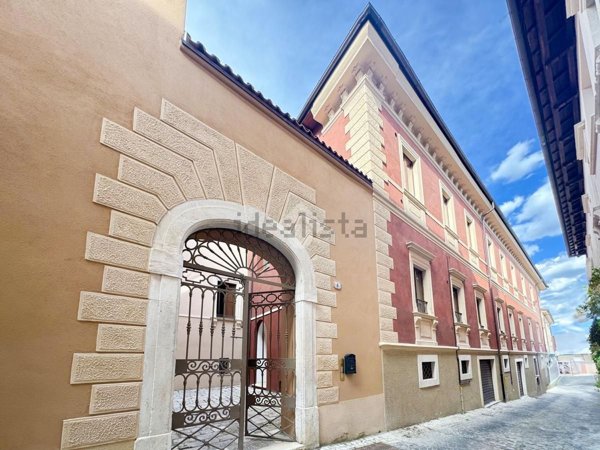 appartamento in vendita a L'Aquila in zona Centro Città