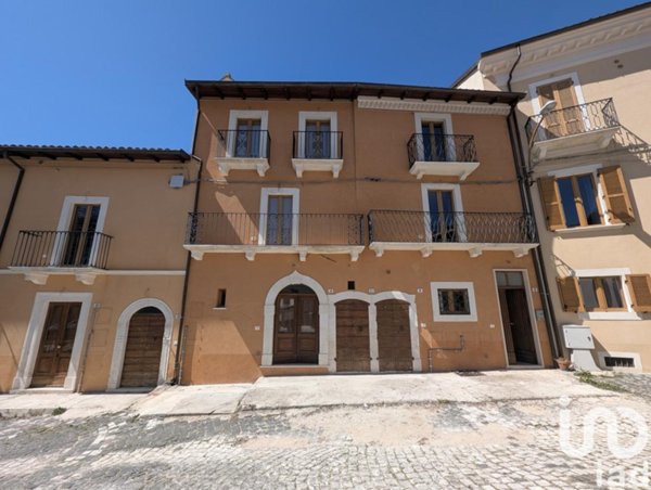 casa indipendente in vendita a L'Aquila in zona Paganica
