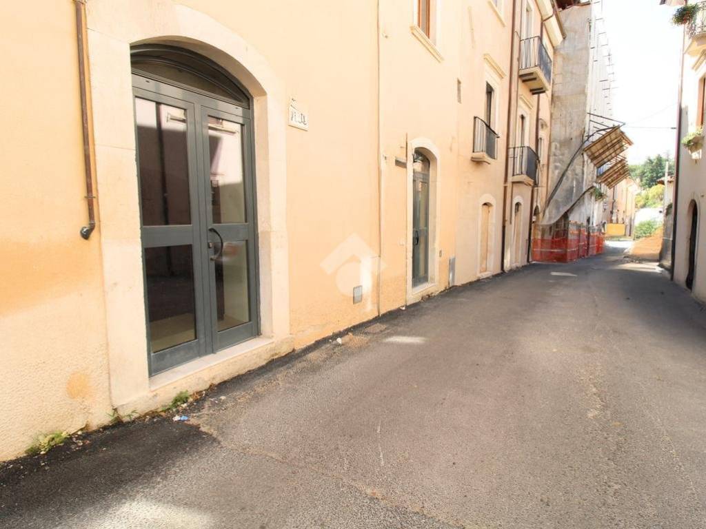 appartamento in vendita a L'Aquila in zona Centro Città
