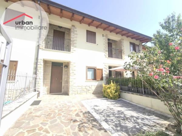 casa indipendente in vendita a L'Aquila in zona Sassa