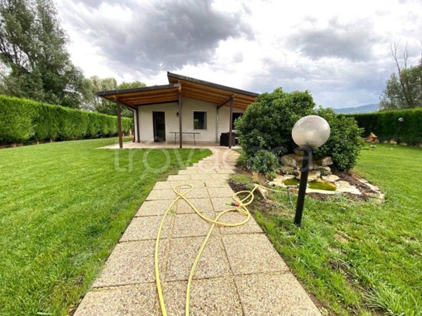 casa indipendente in vendita a L'Aquila in zona Monticchio/frazione Bagno