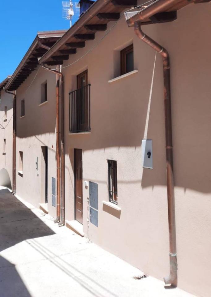 casa indipendente in vendita a L'Aquila in zona Pianola