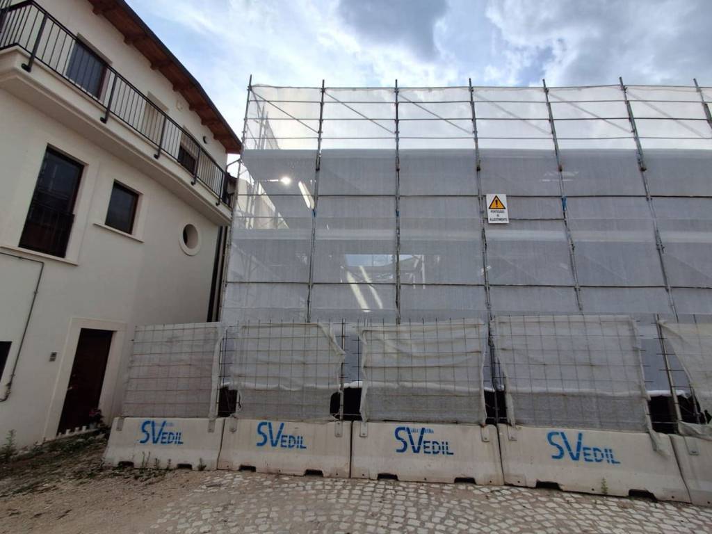 casa indipendente in vendita a L'Aquila in zona Monticchio/frazione Bagno