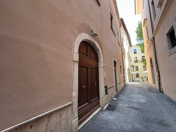appartamento in vendita a L'Aquila in zona Centro Città