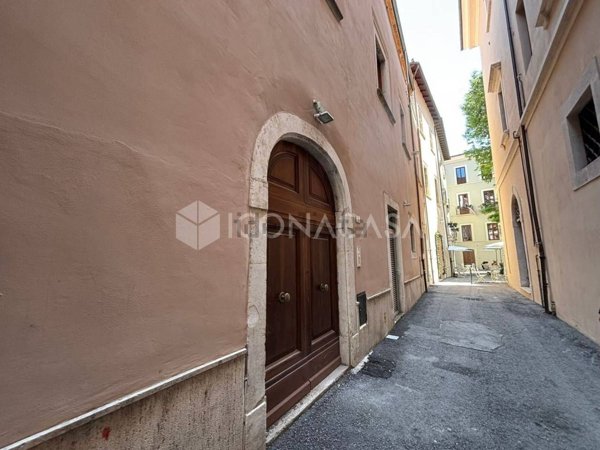 appartamento in vendita a L'Aquila in zona Centro Città
