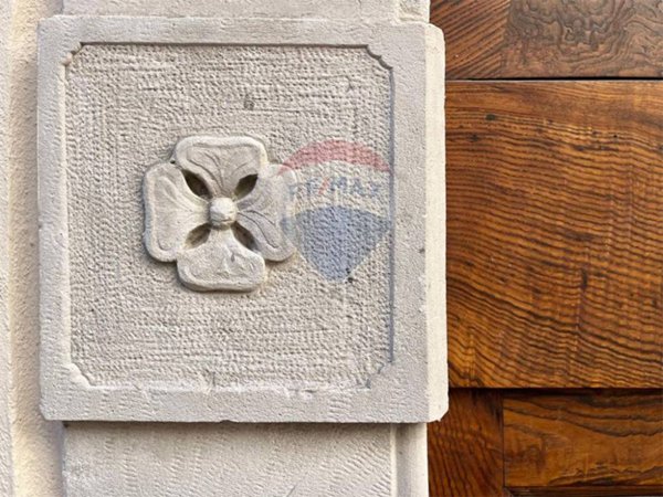 casa indipendente in vendita a L'Aquila in zona Centro Città