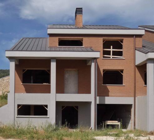casa indipendente in vendita a L'Aquila in zona Sant'Elia