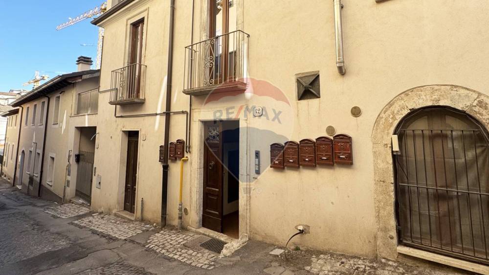 appartamento in vendita a L'Aquila in zona San Pietro