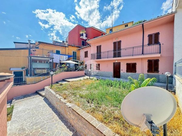 appartamento in vendita a L'Aquila in zona Pianola