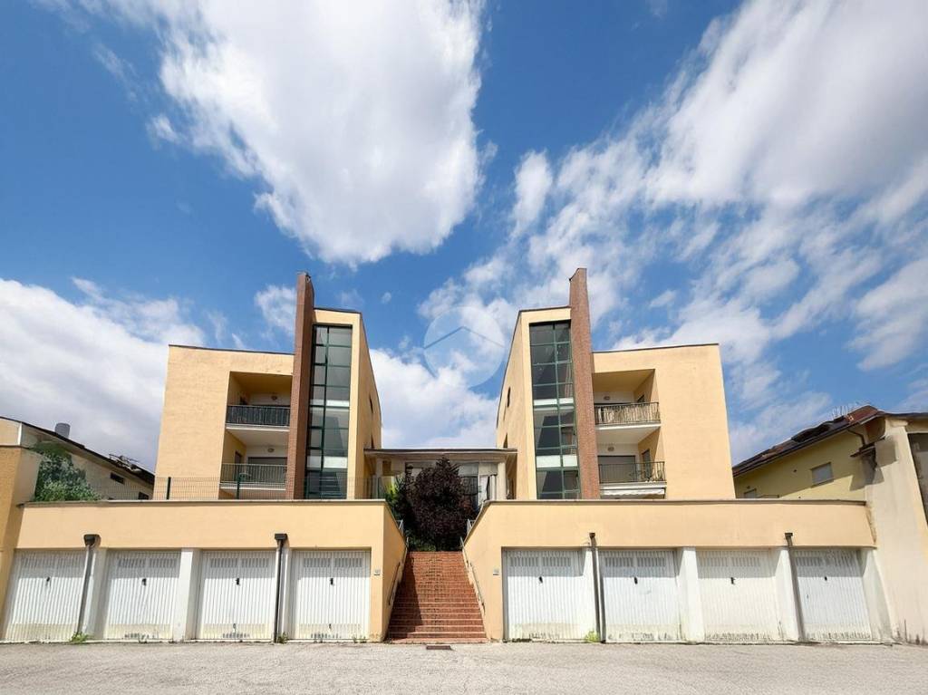 appartamento in vendita a L'Aquila in zona Coppito