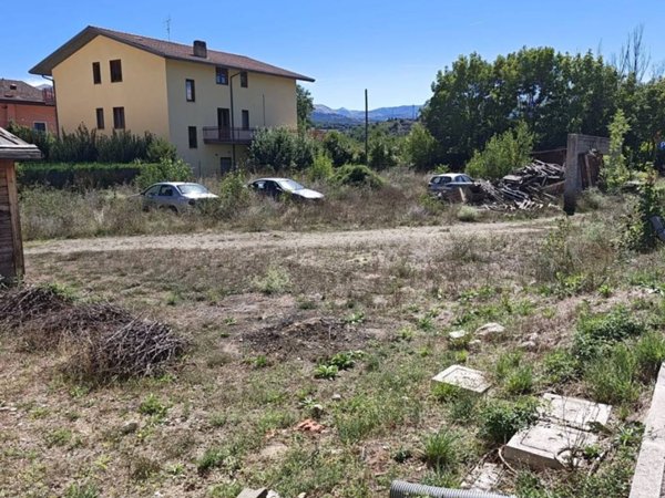 terreno edificabile in vendita a L'Aquila in zona Pettino