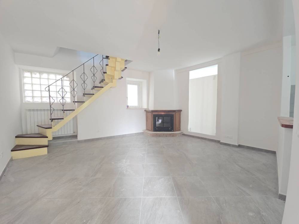 casa indipendente in vendita a L'Aquila in zona Monticchio/frazione Bagno