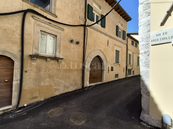 appartamento in vendita a L'Aquila in zona Arischia